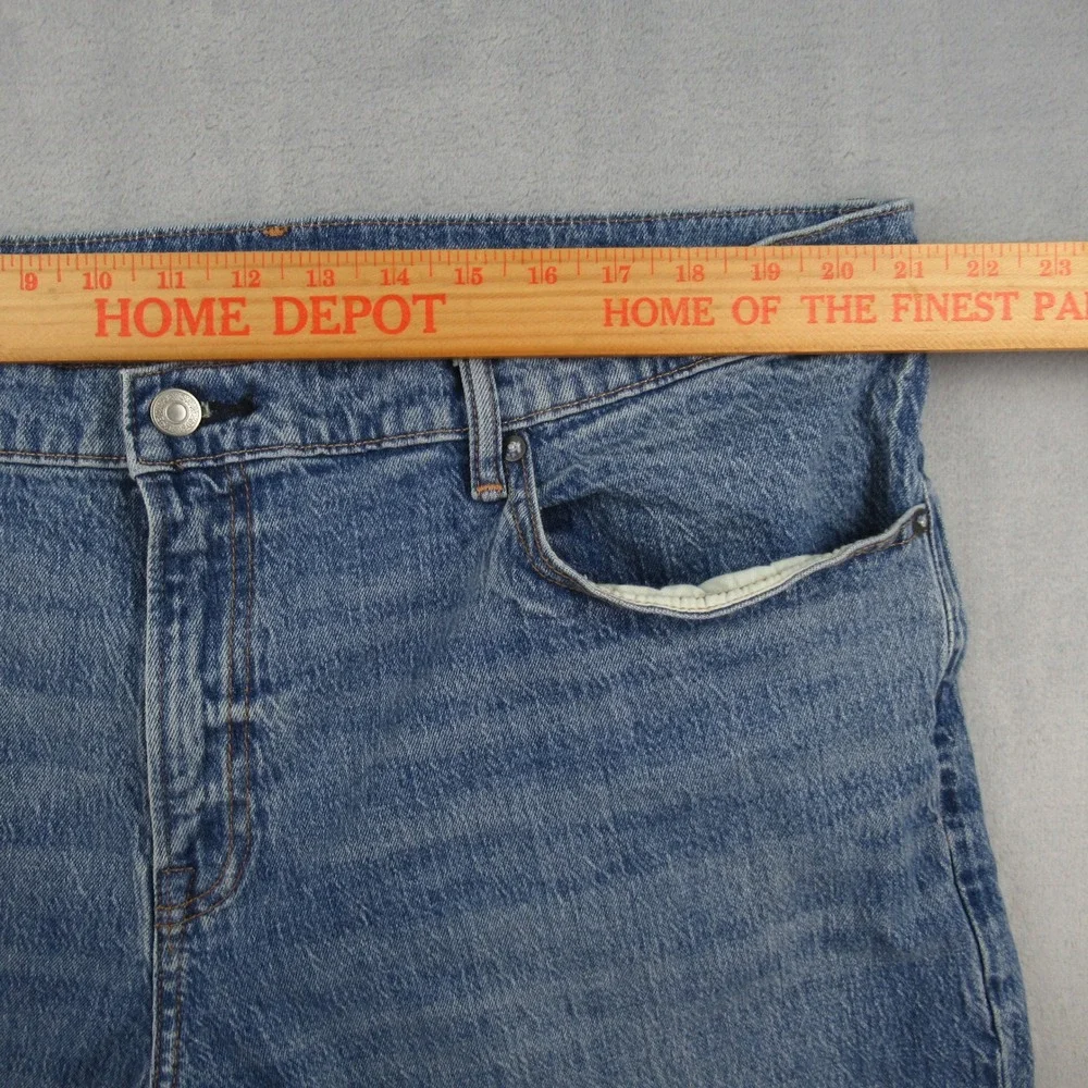 Gap Mens Slim Straight Light Wash Blue Denim Jeans 42x32 709155-00